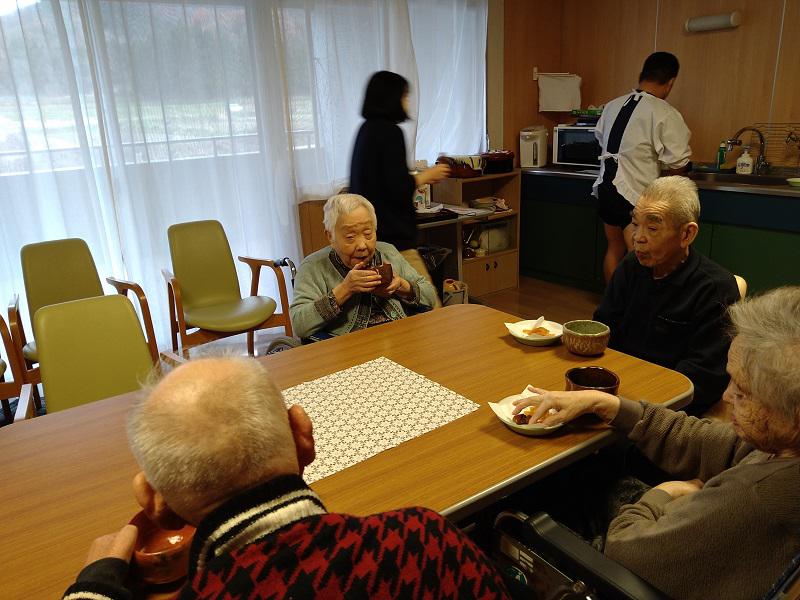 お茶会11月.JPG